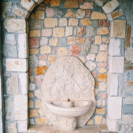 Elati Oreini Korinthia Villa Velina